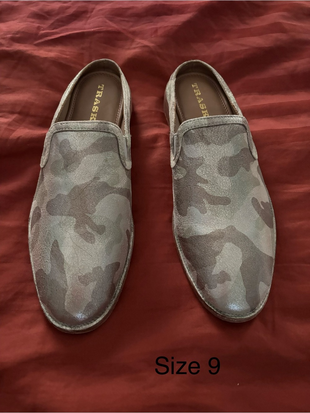 New TRASK women Camo Slip-On soft leather Loafers in metallic Taupe/Olive size 9